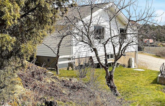 7 Person Holiday Home in Hjalteby - Photo 25