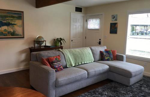 Adorable Home on the Park 10 Miles South of Eugene - Photo 9