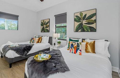 5BR Serenity Tampa Pool and Hot tub - Foto 25