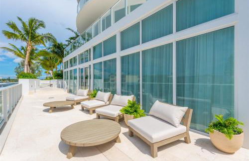 Tiffany Hazel - Rooftop Pool, Gym, & Walk to Beach - Foto 23