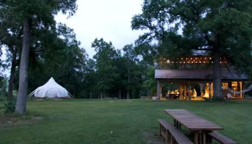 Beautifully Furnished Bell Tent Rental for a Vacation in Elgin, Texas - Foto 5