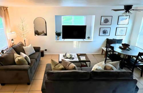 Comfort meets Tranquility by the Sequoia Entrance - Foto 1