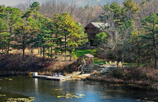 Deer Haven Cabin by Avantstay Waterfront Dock + Firepit - Foto 22
