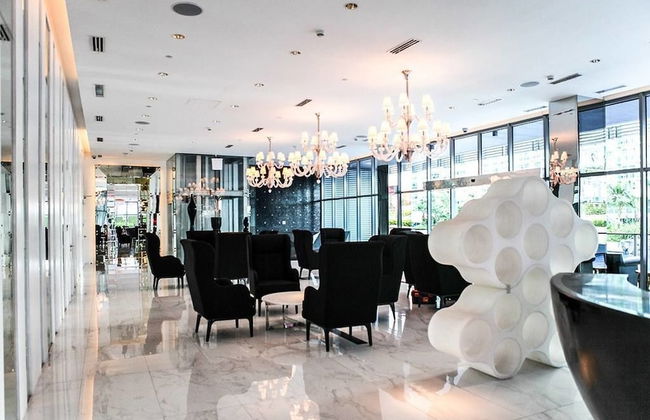 Azure Rio West Wave Pool 1 Bedroom near Airport - Foto 3