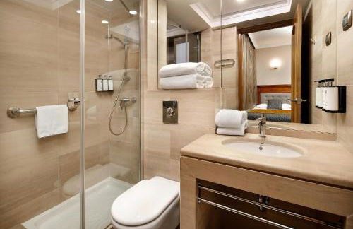 Apartaments-Hotel Hispanos 7 Suiza - Photo 16