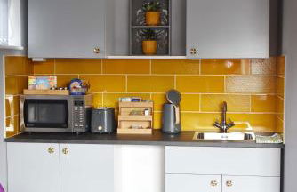 Modern Luxury 1 bed apartment with parking near Stansted Airport - Foto 12