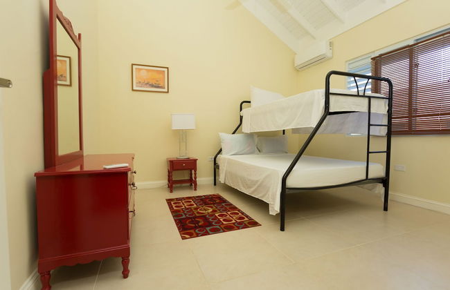 Ocho Rios Villa at Coolshade III - Photo 5