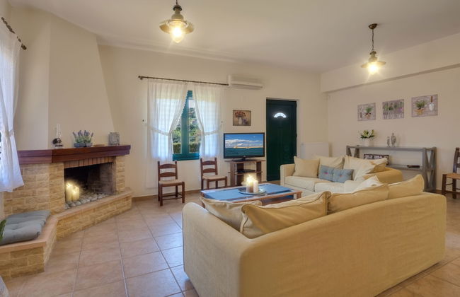Traditional Ioannis Cottage...luxurious & Rustic With Ecological Heated Pool !!! - Foto 7