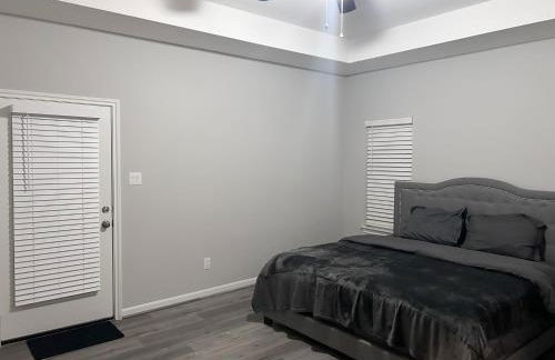 Stunning 3BR Home Near Downtown Houston - Sleeps 8 - Foto 72