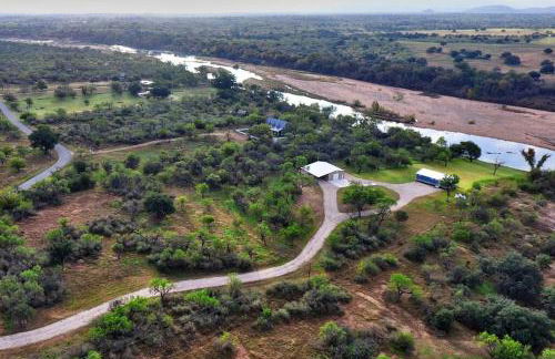 Eagle's Grotto - Quiet 5 Acre Riverside Retreat on Llano River - Foto 4