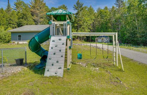 Adirondack Retreat with Heated Pool and Scenic Views! - Foto 35