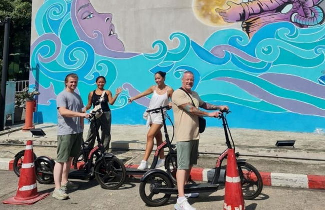 Bangkok e-Scooter and Longtail Boat Tour - Photo 6