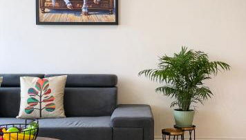 Modern Top-Floor 2-Bedroom, 2-Bathroom Apartment with Lift & a Private Balcony, Sleeps 6 - Foto 4