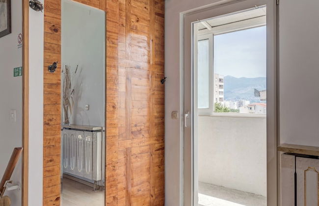 Spacious Apartment w Three Balconies and Parking - Foto 27