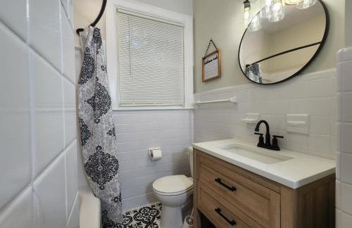 Spacious Centrally Located 3 Bed 2 Bath - Sleeps 8 - Foto 46