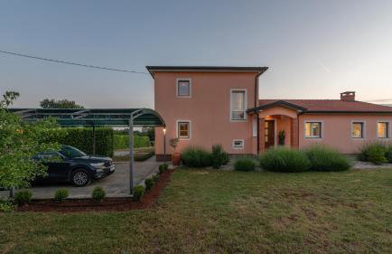 Beautiful Villa Sveta Anna with jacuzzi in Tinjan - Foto 44