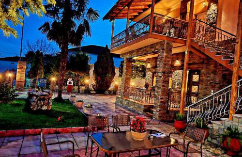 Petroula Suites Pozar - Photo 38