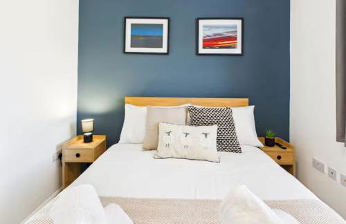 2 Bed Home Port Talbot - Perfect For Contractors & Families - Photo 1