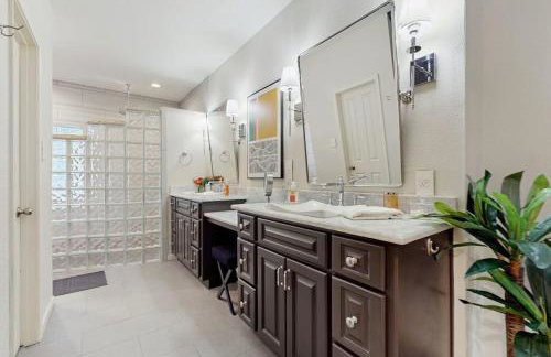 Spacious Beautiful Home with Full Kitchen, Balcony and Patio, Next to Golf Course - Foto 15