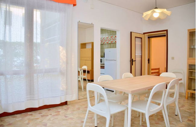 Wonderful Villa With Private Garden - Foto 18