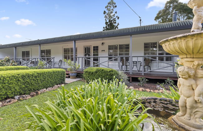 Birds 'n' Bloom Cottages - Photo 79