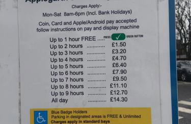 Modern Town Centre 2 Story 2 Bedroom Apartment - Foto 32