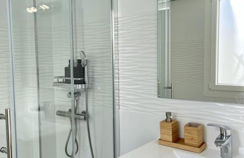 CD-Dúplex, elegante dúplex, céntrico, terraza espectacular, barrio tranquilo - Photo 25