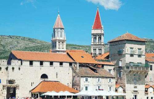 Luxury Seaside Villa with a classic Mediterranean Olive Garden, a fully equipped Professional Kitchen, Pool, Sauna, Padle Boards and Canoe - Miolin Beach House - Photo 67