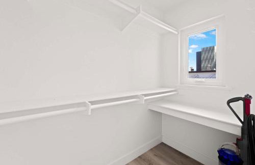 Historic Apartment with Roof Deck in the Heart of North Park - Foto 17