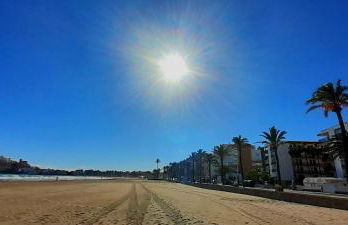 Primera línea, vistas al Castillo, Avda Papa Luna 10 - Photo 7