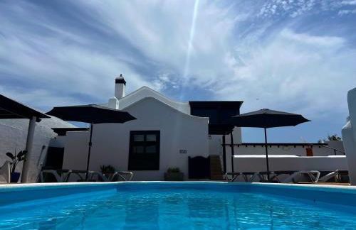 Nazaret Villa with heated pool - Foto 1