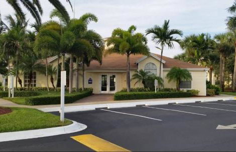 Serene Pondside Getaway - BC10 - Foto 7