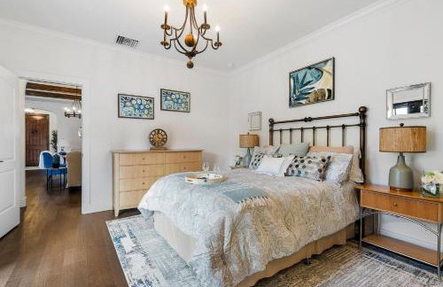 Elegant 4BR Home Guest House Private Yard - Foto 22