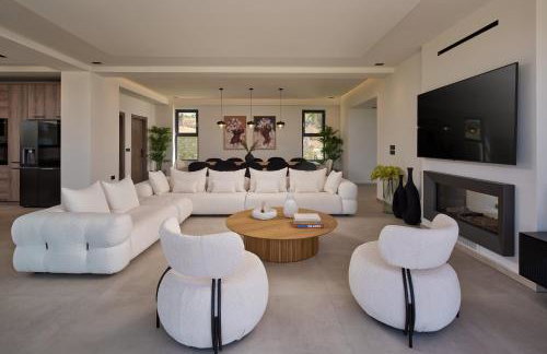 Gavras Exclusive Villas, with Infinity Pools, Spa Whirlpools & SeaViews, By ThinkVilla - Foto 74