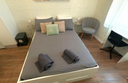 Almada, Seixal T0 - Foto 9