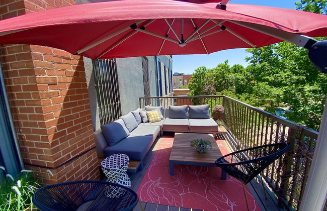 The Penthouse Loft in the Heart of Old Town! - Photo 35