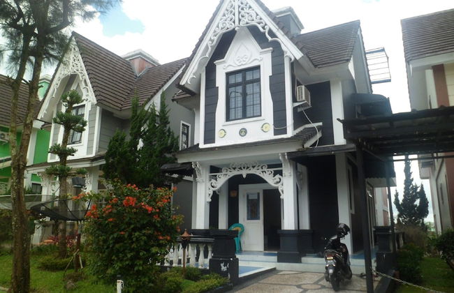 Villa Kota Bunga Mawar - Photo 28