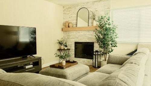 Cozy Family Home - 20 Mins from Disneyland - Foto 1