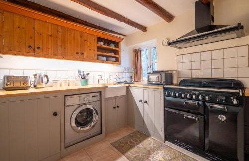 Charming Cottage near Dartmouth with Log Burner - Photo 25