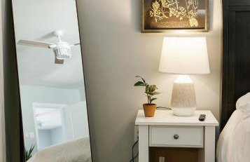 "The Homestead" UPSCALE STAY - Downtown with Yard - Foto 20