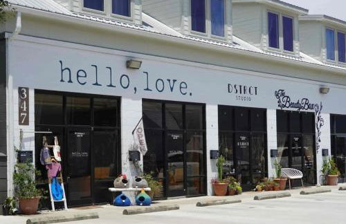 Downtown Retreat, 5BR Game Room & Pet Friendly - Photo 44