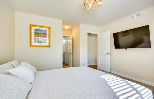 15 Mi to Greensboro Archdale Condo with Fireplace - Foto 15