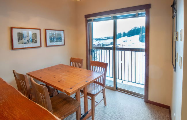 Snow Creek Lodge by Fernie Lodging Co - Photo 73