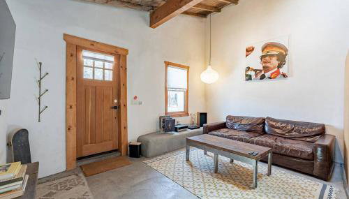 Modern Historic 1900 Adobe Bungalow in Downtown - Foto 2