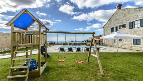 Countyside Retreat Six Bedroom Villa with Pool - Foto 3