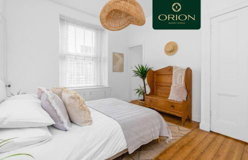 ORION SHORT STAYS is a Renewable Energy Specialist accommodation Provider based in Dundee, We have many properties available for large groups, ASK us for more details and for Custom Quotes, Many properties close to the PORTs and for Large Teams of 100 - Foto 28