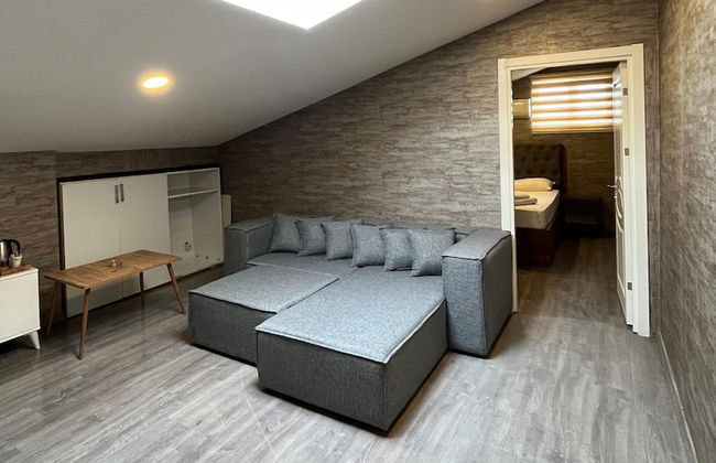 La Vie Suit Hotel - Photo 32