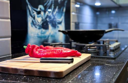 Luxurious 3Bed House with Spa Bath & Garden - Foto 31