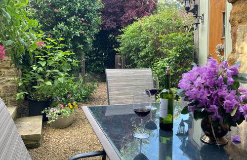 The Burrow - Photo 1