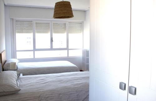 Amplia y cómoda casa en la playa de Berria - Foto 34